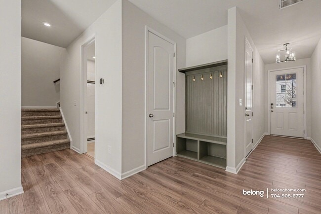 416 Burr St in Indian Trail, NC - Foto de edificio - Building Photo