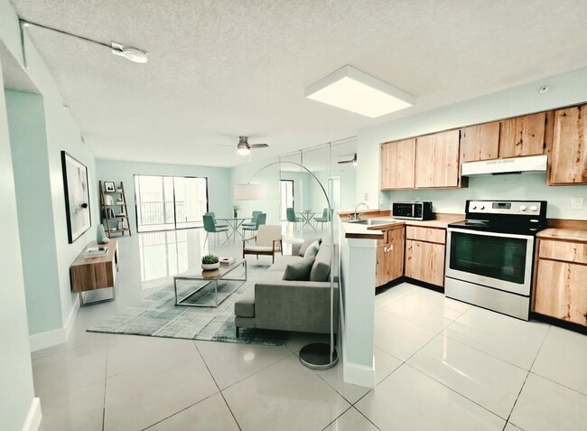 property at 2112 S Cypress Bend Dr