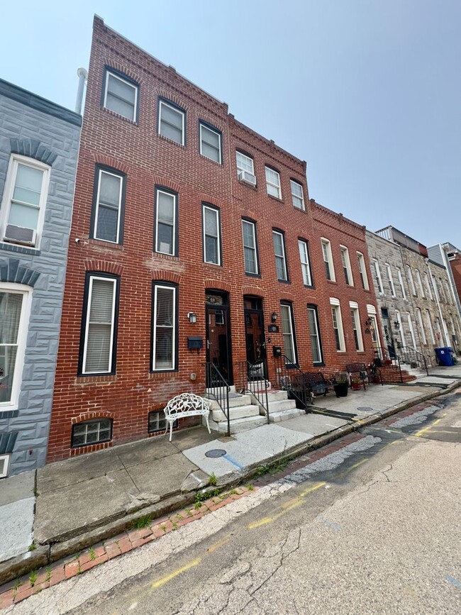 property at 411 E Clement St