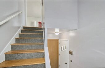 311 Maple Ave, Unit B in Downers Grove, IL - Building Photo - Building Photo