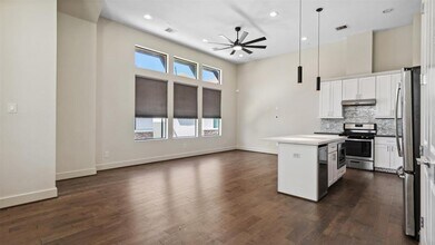 5808 Gardendale Dr in Houston, TX - Building Photo - Building Photo
