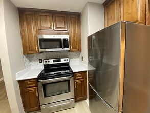 1699 Laguna St, Unit 1Bed/1bath Condo unit in Concord, CA - Building Photo - Building Photo