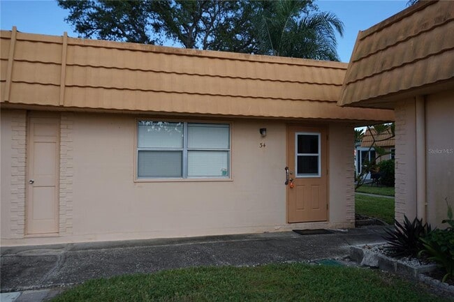 property at 1801 Bedford Ln