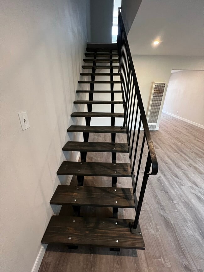 property at 429 W Elk Ave