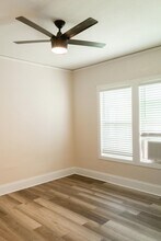 513 N Monroe St, Unit 227 in Tallahassee, FL - Building Photo - Building Photo