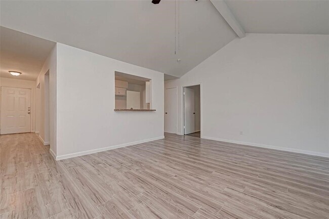 property at 5503 Lynngate Dr