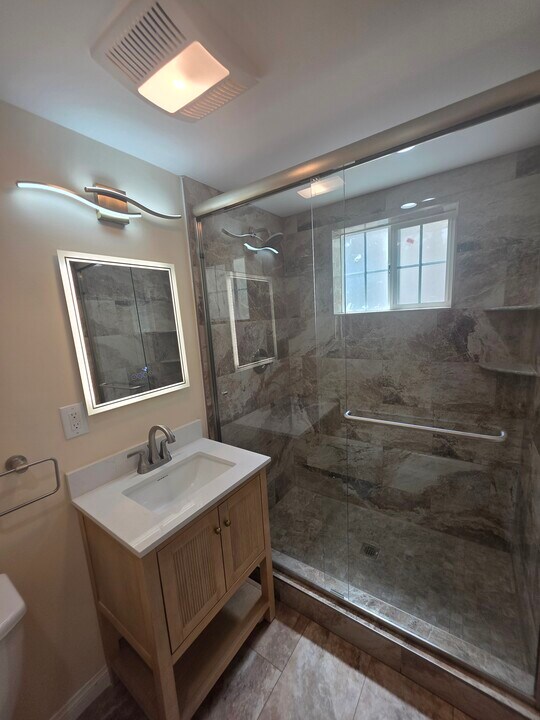 19119 Stagg St in Los Angeles, CA - Building Photo