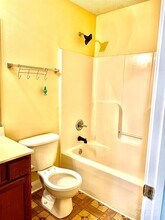 905 Doris Ray Ct in Charlotte, NC - Building Photo - Building Photo