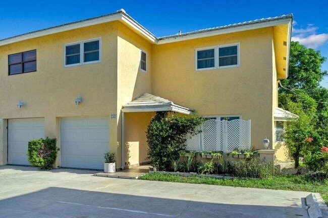 property at 252 SW 6th St