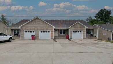 1705 Evans Rd in Clarksville, TN - Building Photo - Building Photo