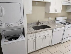 4219-42235 Winona Ave in San Diego, CA - Building Photo