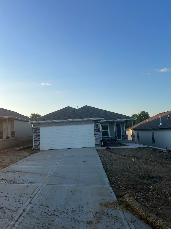 property at 2113 Brook Ridge Ct