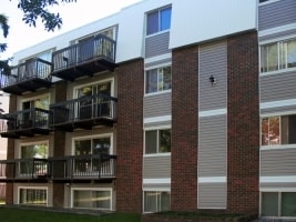 Second Street Manor