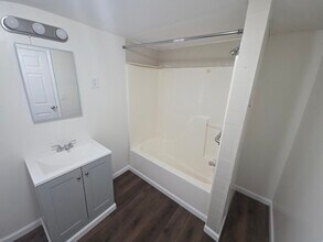 240 Marshall St in Huntington, WV - Building Photo - Building Photo