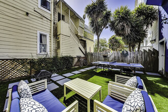 815 Oak St, Unit 815A in San Francisco, CA - Building Photo - Building Photo