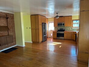 4680 College View Ave in Los Angeles, CA - Building Photo - Building Photo