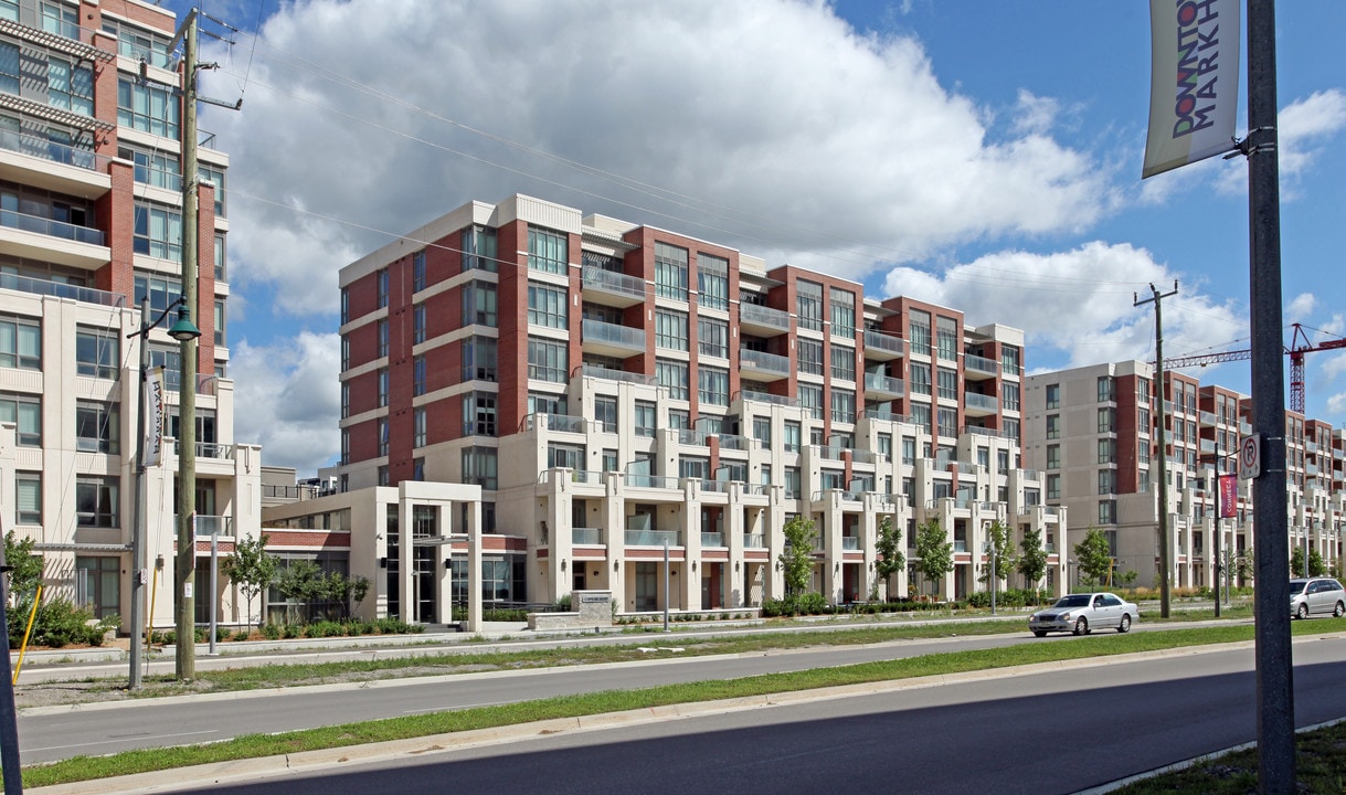 Rouge Bijou Terraces in Markham, ON - Building Photo