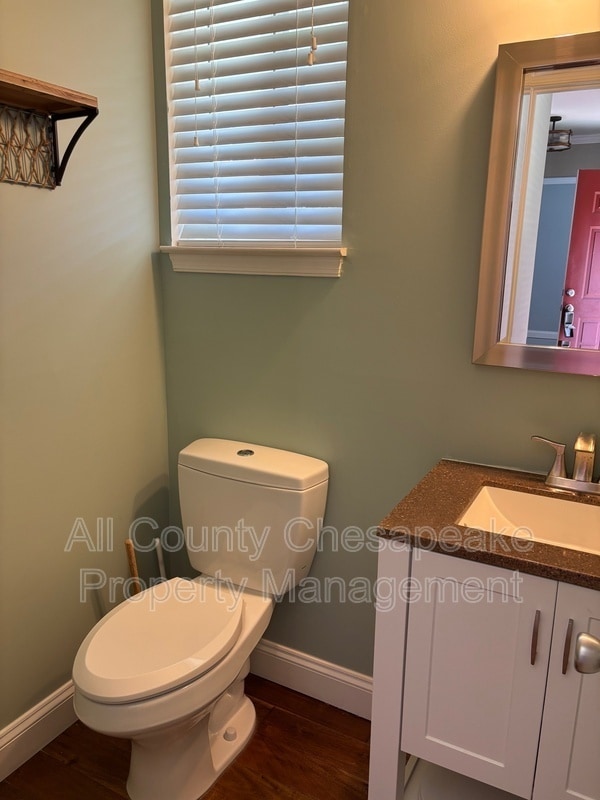 6 Creek Side Ct in Middle River, MD - Building Photo - Building Photo