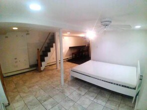 40 Bristol St, Unit 1 in East Cambridge, MA - Building Photo - Building Photo