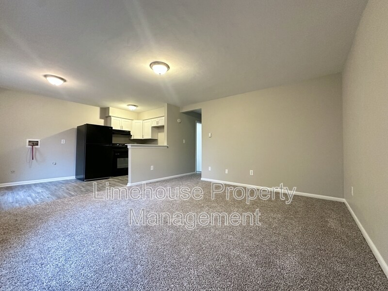 9117 Chesapeake Blvd in Norfolk, VA - Building Photo