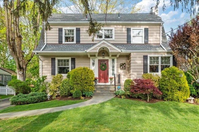 property at 335 Heathcote Rd