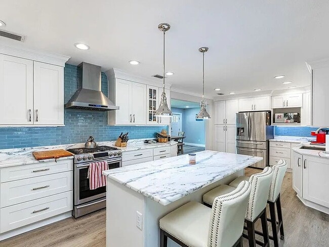 property at 4116 W Leona St
