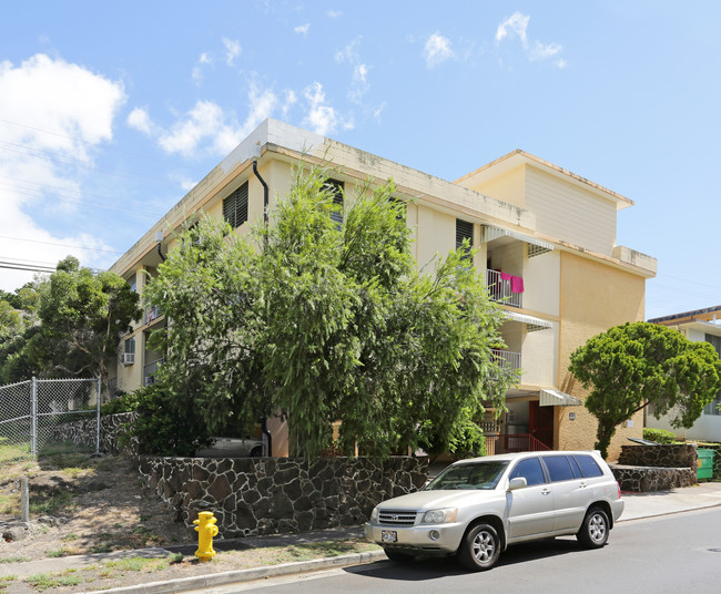 2975 Ala Napuaa Pl in Honolulu, HI - Foto de edificio - Building Photo