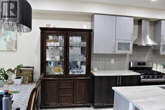 21 Iguana Trail in Brampton, ON - Building Photo - Building Photo