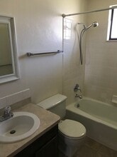 3015 S Delaware St in Englewood, CO - Building Photo - Building Photo