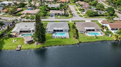 406 Sailboat Cir in Weston, FL - Building Photo - Building Photo