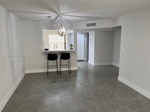 13058 SW 88th Ln-Unit -A101 in Miami, FL - Building Photo - Building Photo