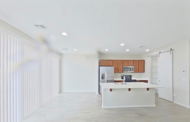 3345 N Ellen Dr in Arlington Heights, IL - Building Photo - Building Photo