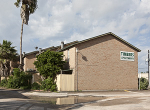 Timbers Apartments in Harlingen, TX - Foto de edificio - Building Photo