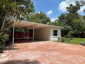 523 Ramona Ln in Orlando, FL - Foto de edificio - Building Photo