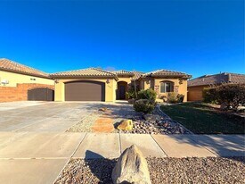 522 La Ruta Dr in Washington, UT - Building Photo