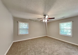 601 Flagstop Ct in Charlotte, NC - Building Photo - Building Photo