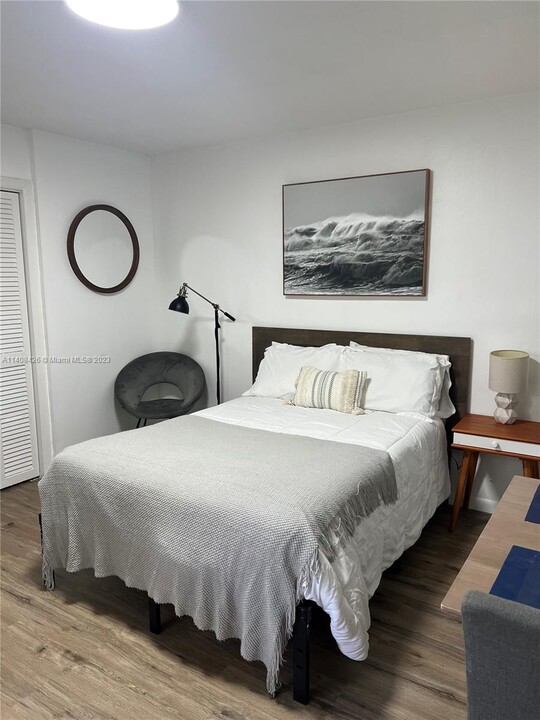 2008 Pierce St-Unit -5 in Hollywood, FL - Building Photo