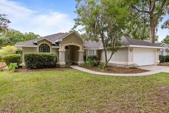 1341 NW 98th Terrace in Gainesville, FL - Building Photo - Building Photo