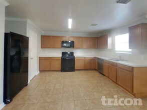 29550 N Legends Bend Dr in Spring, TX - Building Photo - Building Photo