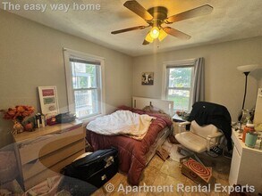 19 Gordon St, Unit 2 in Somerville, MA - Foto de edificio - Building Photo
