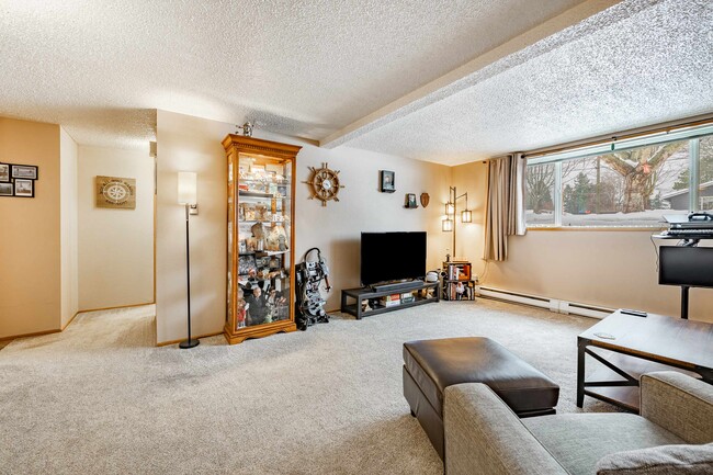 1072 Mitchell Ave, Unit C in Blaine, WA - Building Photo - Building Photo