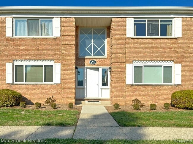 property at 801 W Long Lake Rd