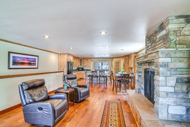 property at 3688 Paradise Ave