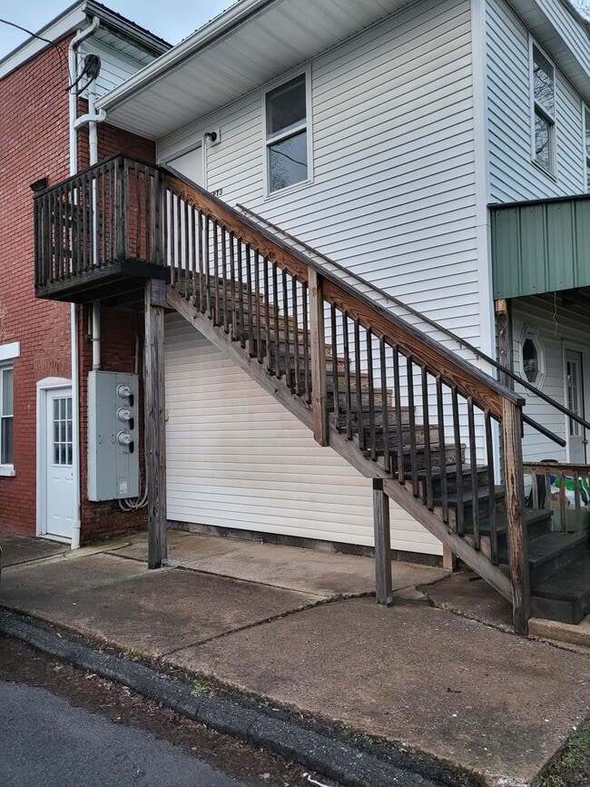 97 Main St in Beech Creek, PA - Building Photo - Building Photo