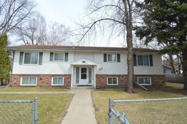 property at 1622 N 5th St