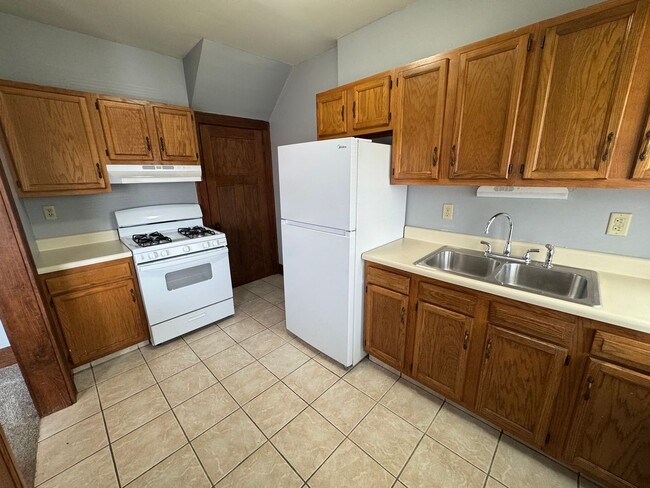 404 15th Ave in Moline, IL - Building Photo - Building Photo