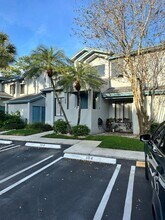 108 Harbour Pointe Way in Greenacres, FL - Building Photo - Building Photo