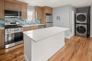 140 Nash St in New Haven, CT - Building Photo