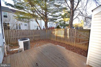 7001 Old Brentford Rd in Alexandria, VA - Building Photo - Building Photo