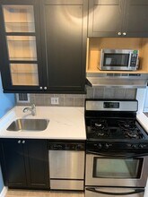 1121 Arlington Blvd, Unit 319 in Arlington, VA - Building Photo - Building Photo